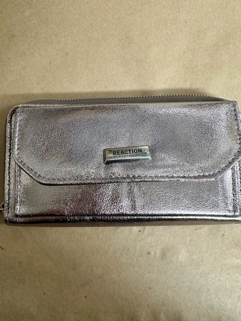 Kenneth Cole Metallic Silver Zip Phone Wallet Case